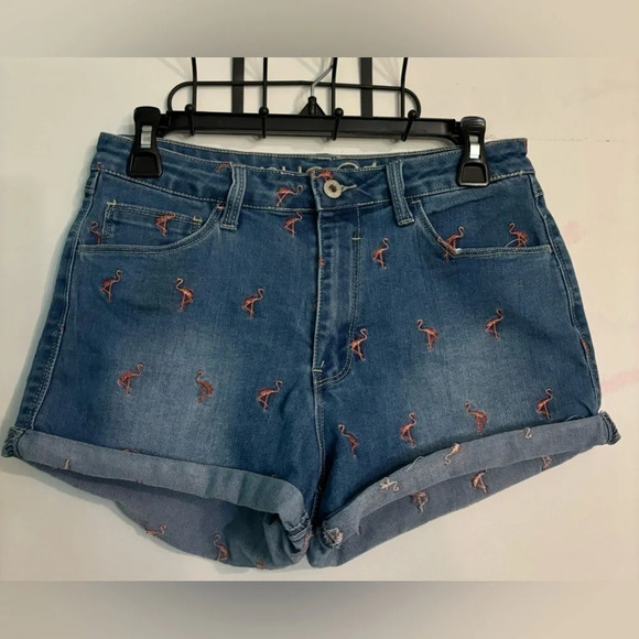 Rue21 High Waisted Cudded Denim Shorts Embroidered Pink Flamingos Size 7/8 🦩 - Picture 1 of 8